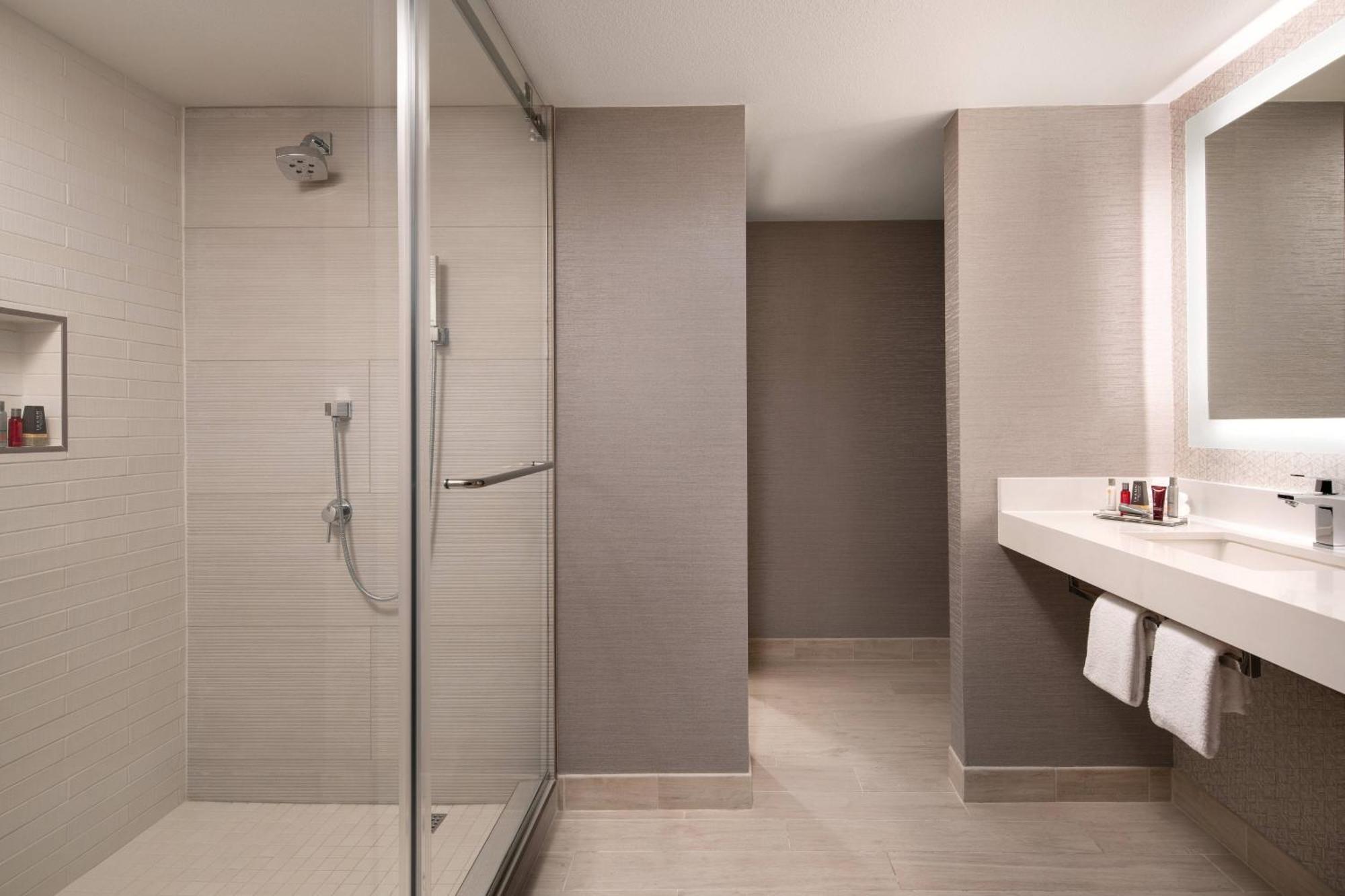 Marriott Riverside At The Convention Center Luaran gambar